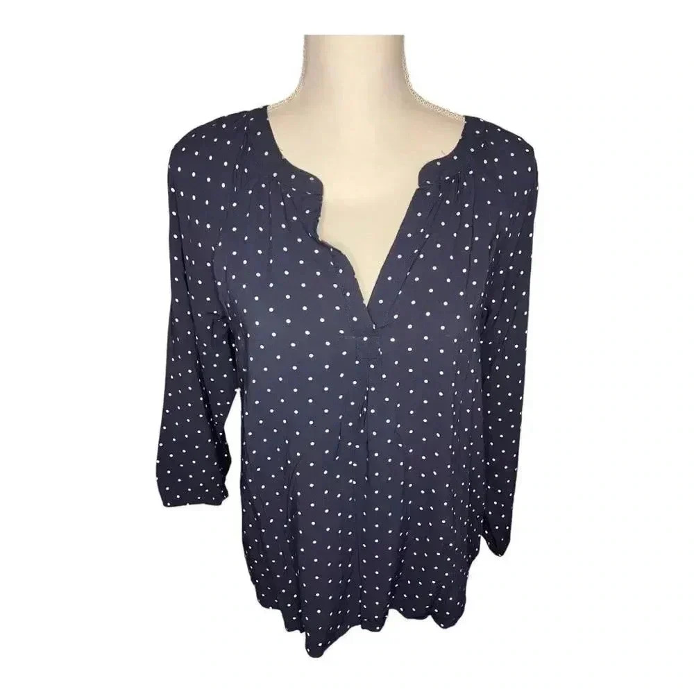 Gap Women’s Medium Navy Blue Polka Dot Long Sleeve Knit V-Neck‎ Top